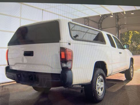 Used 2020 Toyota Tacoma SR RWD image 2