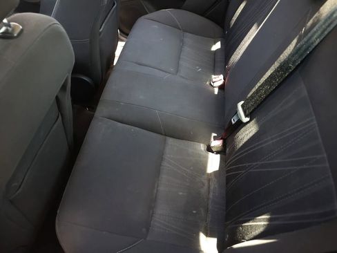 Used 2016 Ford Focus SE FWD image 15