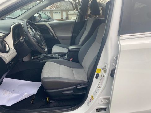 Used 2013 Toyota RAV4 LE image 12