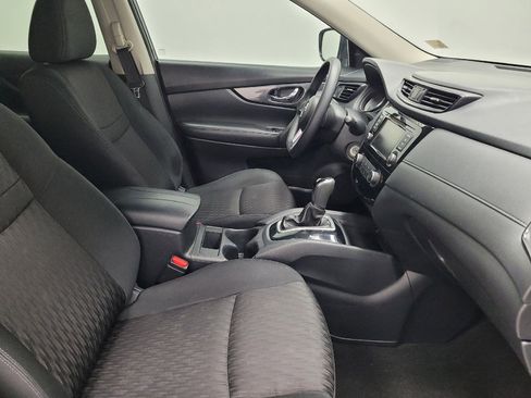 Used 2018 Nissan Rogue S FWD image 21