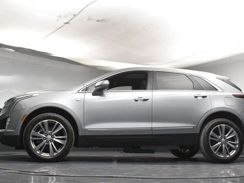 Used 2025 Cadillac XT5 Premium Luxury FWD image 34