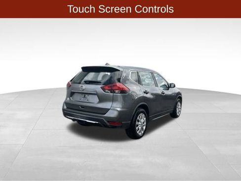 Used 2017 Nissan Rogue S FWD image 7