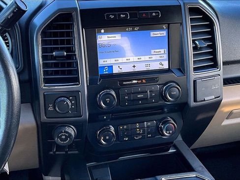 Used 2017 Ford F150 XLT w/ Equipment Group 302A Luxury image 6