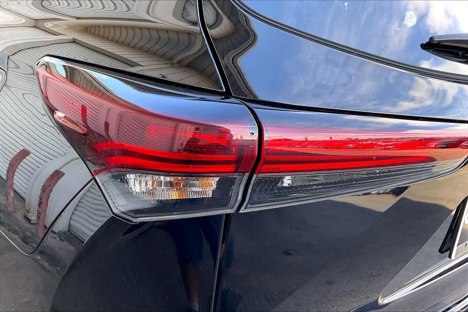 Used 2026 Toyota Highlander XLE AWD/4WD image 29