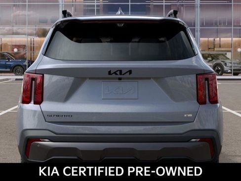 Certified 2025 Kia Sorento SX Prestige AWD/4WD image 13