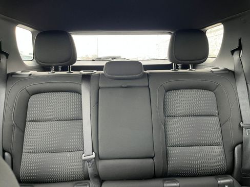 Used 2025 Chevrolet Equinox LT image 38