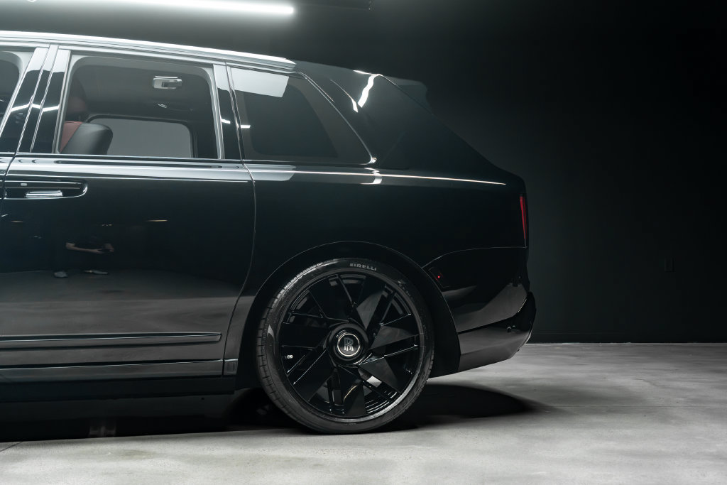 Used 2026 Rolls-Royce Cullinan AWD/4WD image 21