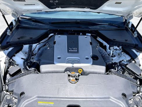 Used 2014 INFINITI Q50 Premium w/ Technology Package RWD image 9