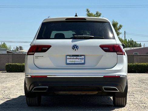 Used 2018 Volkswagen Tiguan SEL Premium AWD/4WD image 5