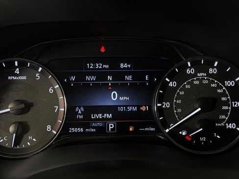 Used 2024 INFINITI QX80 Sensory w/ Cargo Package AWD/4WD image 14