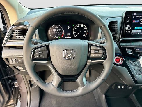 New 2026 Honda Odyssey Elite image 13