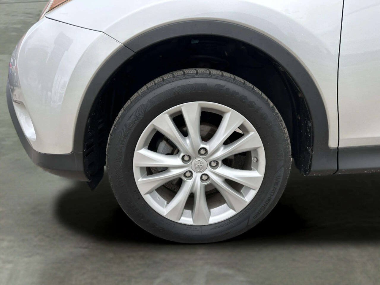 Used 2013 Toyota RAV4 Limited AWD/4WD image 36