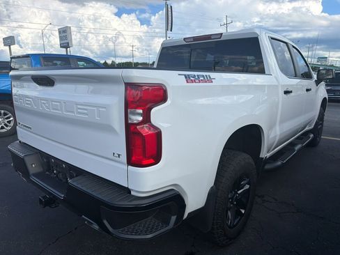 Used 2024 Chevrolet Silverado 1500 LT Trail Boss w/ Convenience Package II AWD/4WD image 6