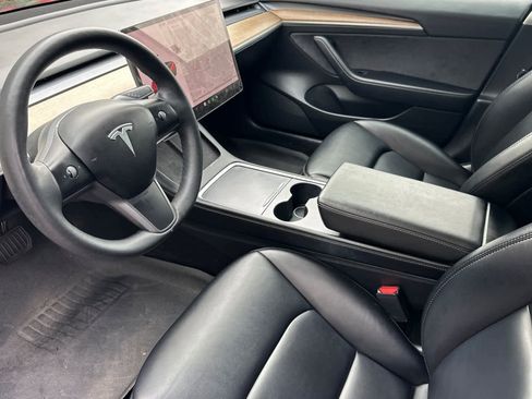 Used 2022 Tesla Model 3 image 10