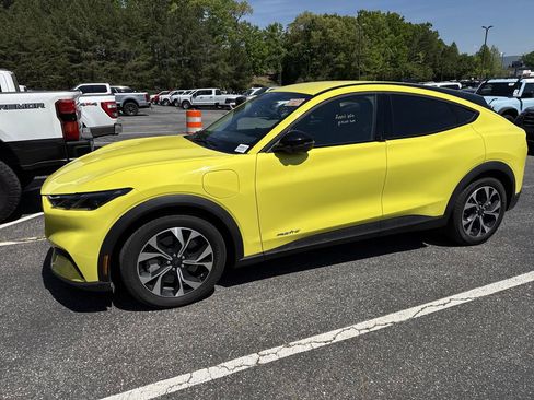 Used 2025 Ford Mustang Mach-E Select w/ Comfort Package Lite image 7