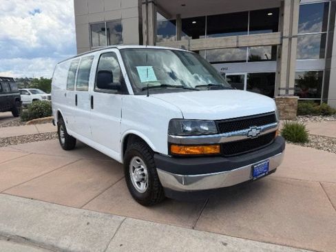 Used 2020 Chevrolet Express 2500 w/ Driver Convenience Package RWD image 2