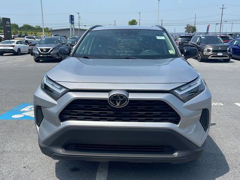 Used 2025 Toyota RAV4 LE AWD/4WD image 6