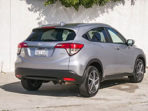 Used 2022 Honda HR-V EX image 7