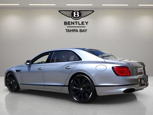 New 2026 Bentley Flying Spur Plug-In Hybrid AWD/4WD image 3