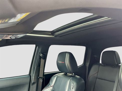 Used 2020 Toyota Tacoma TRD Pro image 23