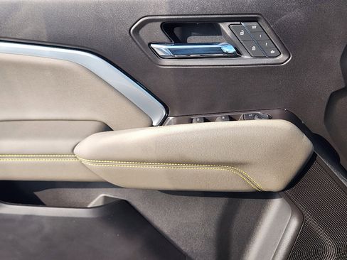 Used 2026 Chevrolet Colorado ZR2 w/ Technology Package image 22