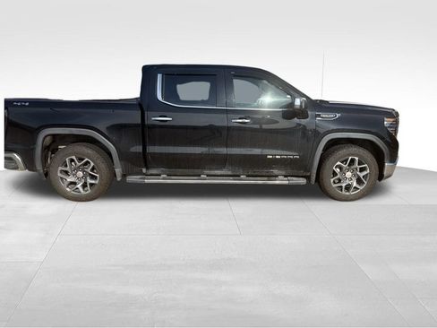 Used 2025 GMC Sierra 1500 SLT w/ SLT Premium Plus Package AWD/4WD image 4