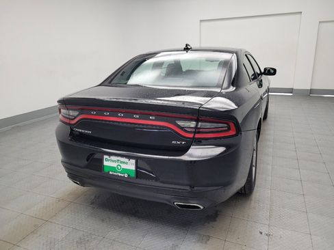 Used 2017 Dodge Charger SXT image 7
