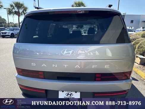 Used 2026 Hyundai Santa Fe SEL FWD image 3