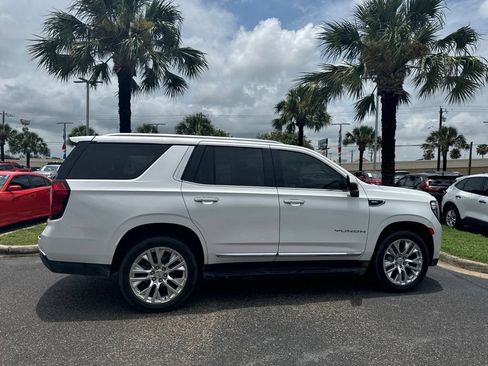 Used 2021 GMC Yukon SLT w/ SLT Luxury Plus Package RWD image 6