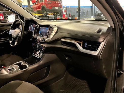 Used 2021 GMC Terrain SLE w/ Driver Convenience Package AWD/4WD image 13