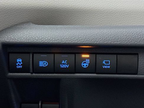 Used 2024 Toyota Sienna Limited AWD/4WD image 10