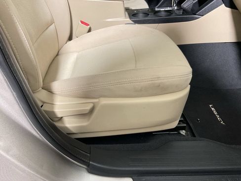 Used 2016 Subaru Legacy 2.5i Premium AWD/4WD image 39