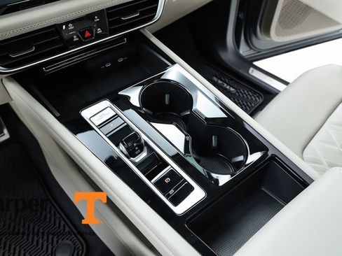 Used 2025 Volkswagen Atlas SEL Premium R-Line image 64