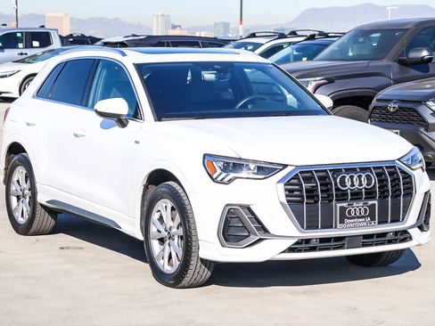 Used 2022 Audi Q3 2.0T Premium Plus w/ Premium Plus Package image 3