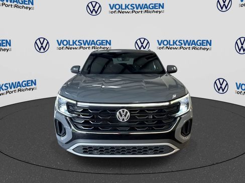 Used 2024 Volkswagen Atlas Cross Sport SE FWD image 17