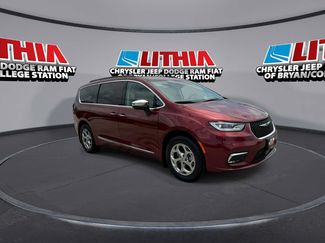 Used 2023 Chrysler Pacifica Limited AWD/4WD video 2