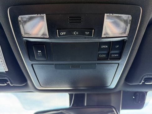 Used 2019 Toyota Tacoma SR5 image 31