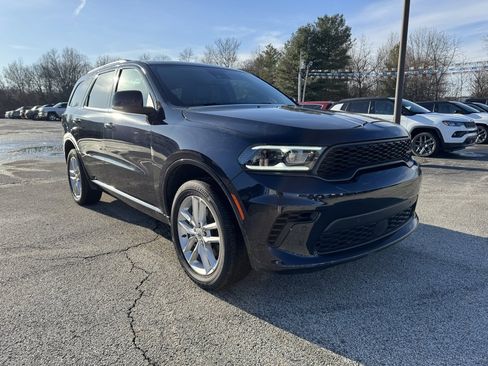 Used 2024 Dodge Durango GT image 9