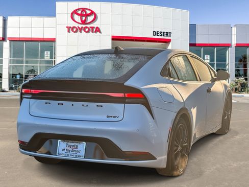 New 2026 Toyota Prius Plug-In Hybrid image 7