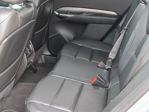 Used 2024 Cadillac XT4 Premium Luxury image 15