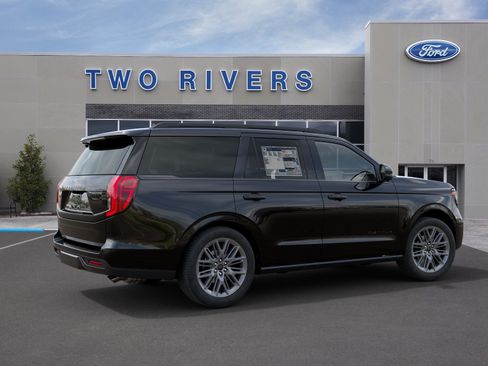 New 2027 Ford Expedition Platinum w/ Stealth Appearance Package AWD/4WD image 6