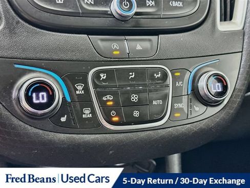Used 2024 Chevrolet Malibu LT FWD image 21