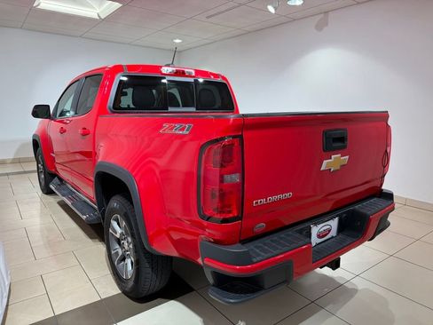 Used 2016 Chevrolet Colorado Z71 AWD/4WD image 3