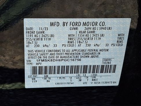 Used 2023 Ford Explorer XLT AWD/4WD image 27