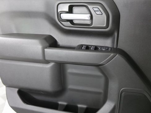 Used 2025 Chevrolet Silverado 1500 Custom image 23