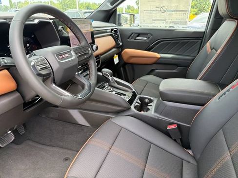 New 2026 GMC Canyon AT4 AWD/4WD image 18