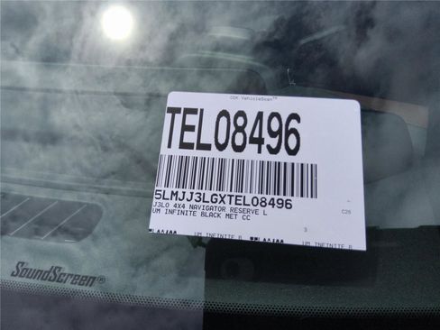 New 2026 Lincoln Navigator L Reserve AWD/4WD image 11