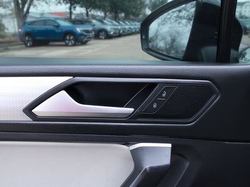 Used 2024 Volkswagen Tiguan S image 14