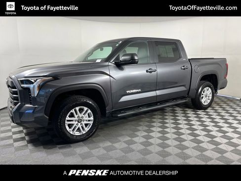 Used 2025 Toyota Tundra SR5 w/ SR5 Premium Package AWD/4WD image 2