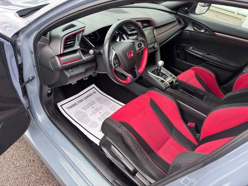 Used 2019 Honda Civic Type R image 12